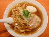 「しょうゆ（大盛）＋味付玉子」@麺屋 六感堂 Rock'anDoの写真