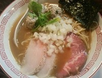 「鶏白湯煮干しラーメン＋鶏団子増し，替え玉 （140929）」@らぁめん小池の写真