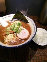 「味玉ラーメン850円、大盛100円、玉ねぎ100円」@らーめん 瞠 恵比寿店の写真