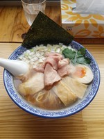 「煮干そば（白）」@中華そば よしかわの写真