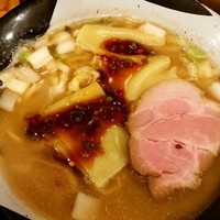「すっごい煮干ラーメン  ８２０円」@すごい煮干ラーメン凪 新宿ゴールデン街店 本館の写真