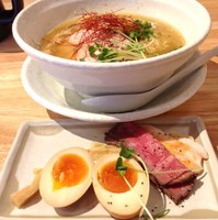 「特製煮干し醤油鶏白湯らーめん（￥1,100）」@泉鶏白湯鶏神の写真