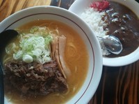 「塩らーめん＋牛スジカレー （141002）」@シマシマトムの写真