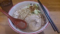 「とんこつラーメン 700円　大盛り　50円」@きら星の写真