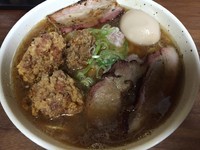 「☆限定 煮干し醤油のえびワンタン麺 ガッツリVer.☆」@丹行味素 北新横浜本店の写真
