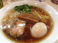 「味玉醤油そば」@蔦の葉の写真