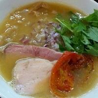 「鶏白湯　８００円」@麺屋 京介の写真