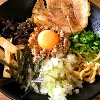 「まぜめん　つけだれなし（ハーフ＆ハーフ）＋追い飯」@へべれ家の写真