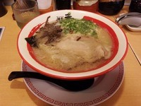 「とんこつラーメン」@麺堂香 別府店の写真