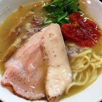 「鶏白湯（しお）」@麺屋 京介の写真