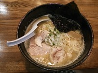「鶏白湯の自家製麺」@めんごころ なつの写真