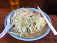 「小ラーメン　全部マシ」@ラーメン二郎 池袋東口店の写真