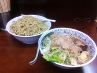 「小ラーメン+つけ麺」@ラーメン二郎 めじろ台法政大学前店の写真