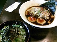 「【限定】山のきのこバターラーメン880円＋梅じゃこご飯」@ラーメン一心 本店の写真