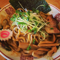 「油そば大盛  600円」@武蔵野アブラ学会 早稲田総本店の写真