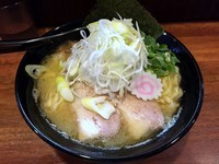 「濃厚白湯 らー麺(730円)+ネギトッピング(100円)」@俺麺山田の写真