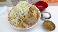 「ラーメン（750円）＋半熟玉子（100円）ニンニク野菜アブラ」@ラーメン荘 歴史を刻め 新栄の写真