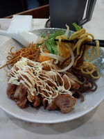 「汁なし煮込みそば750円+からあげハーフ200円」@らぁめん雅知の写真