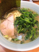 「ラーメン+中+ほうれん草+キャベチャー+ライス」@横浜らーめん 寿三家の写真