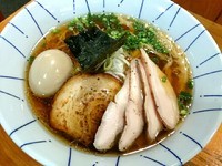 「【限定】生揚げ醤油そば　750円　＋鶏チャーシュー」@麺屋 むじゃきの写真