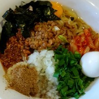 「【長期限定】宇野まぜそば  ７５０円」@らーめん・つけめん 八角の写真