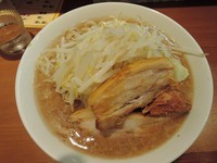 「ラーメン」@ラーメン 肉を喰らえ！！ 日吉総本店の写真