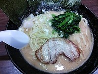 「豚骨味噌ラーメン硬め」@横浜家系らーめん 魂心家 藤沢店の写真