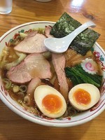 「焼豚ワンタンメン味玉入り￥1130」@白河手打中華 賀乃屋の写真