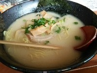 「豚骨ラーメン塩」@豚骨らーめん 神豚の写真