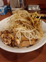 「まぜそば（モヤシ大盛同料金）750円」@中華そば 七麺鳥の写真