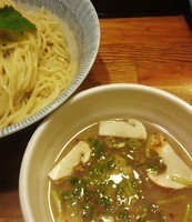 「はまぐりと松茸の塩つけ麺(ゲリラ限定) 750円」@塩つけ麺 灯花の写真