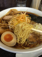 「ネギチャーシューメン（特盛）」@醤油らぁめん専門店 香味屋の写真