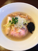 「あさり出汁しゃもそば(塩、平打ち)」@麺や 虎徹の写真