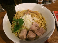 「油そば  醤油(煮干し)  750円」@麺処 みどり 高崎店の写真