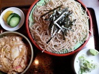 「【ざるそばと半玉丼750円】→500円」@蕎麦処 もりやの写真