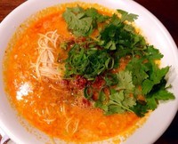 「坦々麺 800円 替え玉100円×2」@創作麺工房 鳴龍の写真