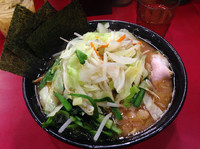 「チャーシューメン 野菜盛り」@杉田家 千葉祐光店の写真