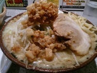 「豚そば【大盛】」@横浜家系ラーメン たくみ家 土浦阿見店の写真