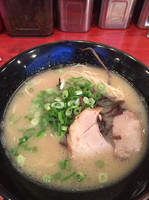 「とんこつラーメン」@風龍.MAX 新橋店の写真