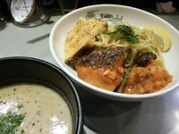 「【限定】和栗のつけ麺～秋鮭と季節野菜を添えて860円 他」@中華蕎麦 瑞山（ZUIZAN）の写真