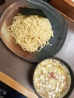 「つけそば（麺少なめ）」@頓知房の写真