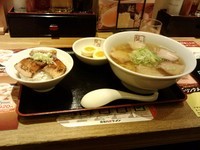 「cセット」@喜多方ラーメン 坂内 石川町店の写真