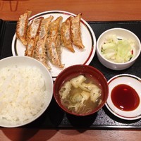 「大盛ぎょうざ定食」@みよしの 美園店の写真