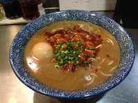 「味玉辛味ラーメン」@濃厚らーめんガツリの写真