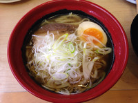 「魚介醤油らーめん （360円、税抜き）」@無添 くら寿司 港北みなも店の写真