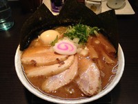 「らーめん　全部入り（太麺）」@麺の坊 晴ればれの写真