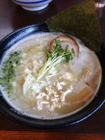 「鶏白湯ラーメン」@つけ麺 弥七の写真