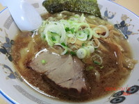 「ラーメン580円」@手打ラーメン 長八の写真