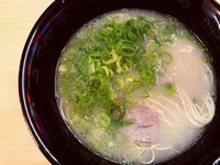 「博多ラーメン＋替ネギ」@博多ラーメン はかたや 西新店の写真