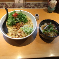 「汁なし担々麺+ランチチャーシュー丼」@麺匠 喜楽々の写真